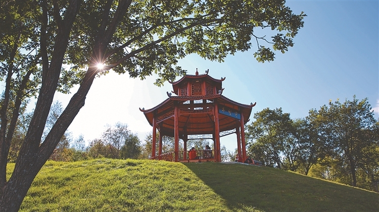 景城一体山水进城 建构城市爱的地标