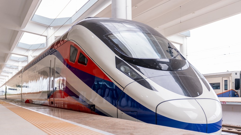 中老铁路“澜沧号”动车组正式交付_fororder___172.100.100.3_temp_9500049_1_9500049_1_1_cc3c62c2-4af9-4165-9d89-7026a10e6f86