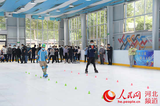 河北邱县：冰雪运动从冬季走向四季 正成为群众健身新风尚