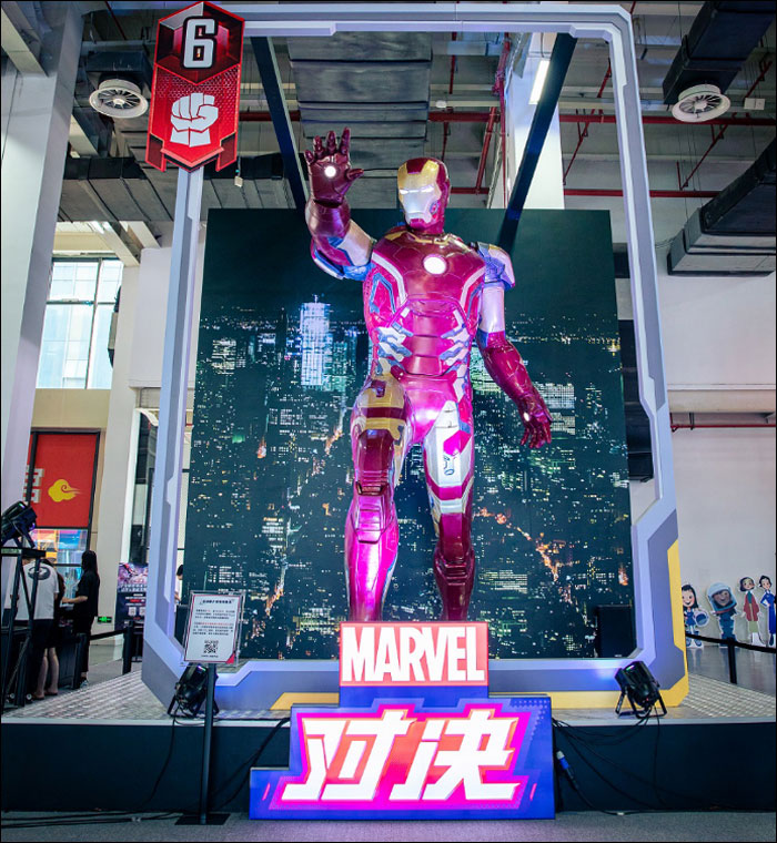 คอสเพลย์ไอรอนแมนพร้อมหุ่นไอรอนแมนใหญ่สุดในโลกเปิดตัวที่งานเทศกาลเอนิเมชั่น_fororder_20211002gtx3