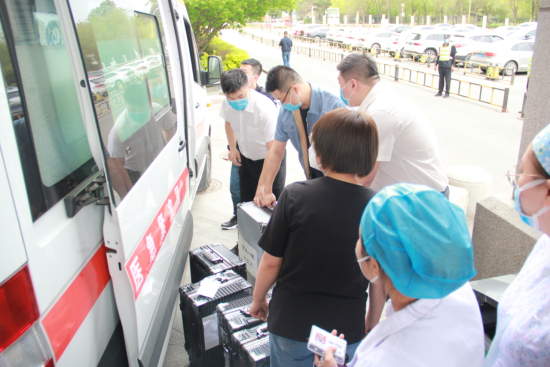 吉大一院派出30名护士和ECMO救治医疗队驰援吉林市疫情防控工作！