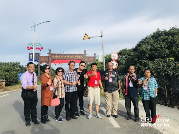 马来西亚客商:把灵山荔枝带回国推广
