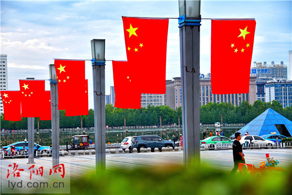 游人如织!洛阳城市“IP”火爆国庆文旅盛宴 游人如织!洛阳城市“IP”火爆国庆文旅盛宴
