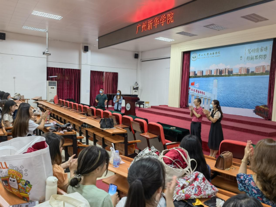 广州新华学院合唱团获第六届东莞合唱节比赛金奖 广州新华学院合唱团获第六届东莞合唱节比赛金奖