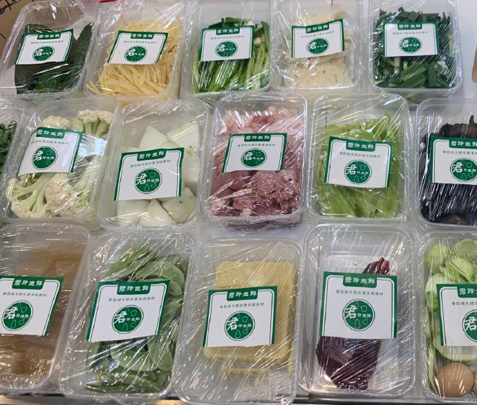 คุณป้าตลาดสดเสนอ “เมนู 1 สัปดาห์” ดึงดูดลูกค้าวัยรุ่นจำนวนมาก_fororder_cai-3