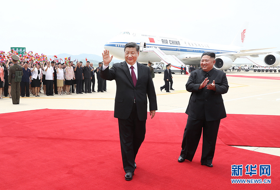 习近平抵达平壤开始对朝鲜民主主义人民共和国进行国事访问