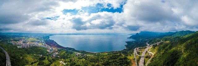 正文化石地博物馆 澄江不仅拥有丰富的古生物化石遗产,境内抚仙湖也