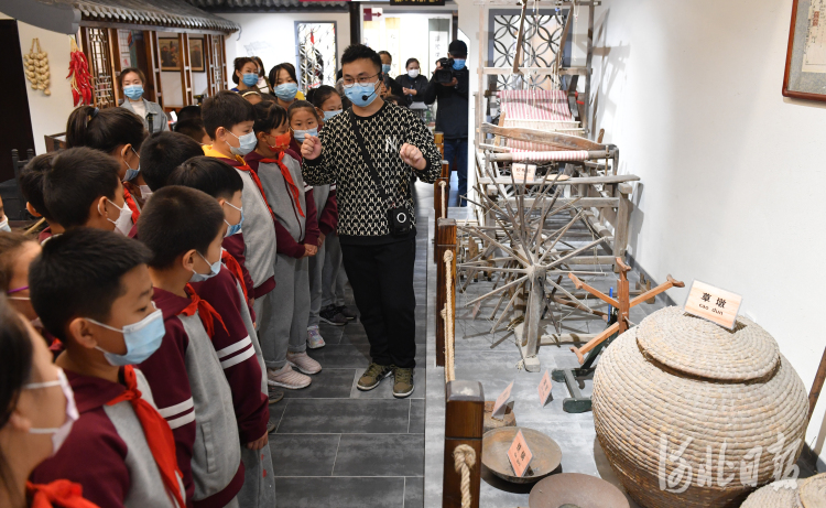 河北石家庄:感受家乡变化