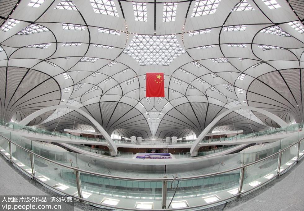 北京大兴国际机场“凤凰展翅”进入收尾阶段