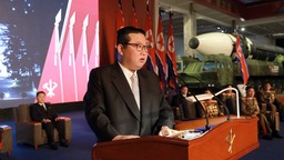 金正恩称朝鲜的主要敌人是战争本身
