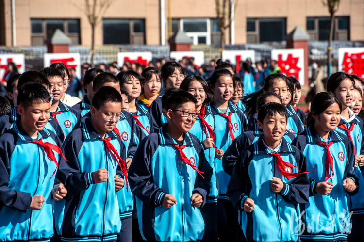 北京两所学校三河校区正式揭牌