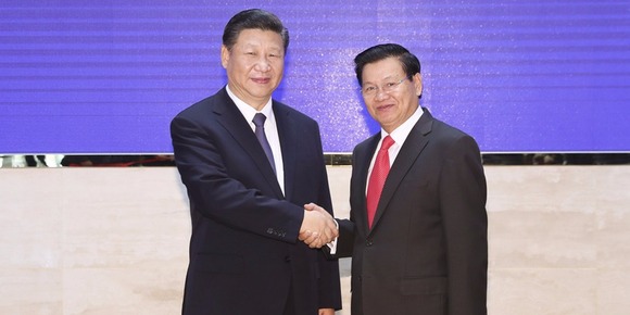 习近平会见老挝总理通伦(组图)