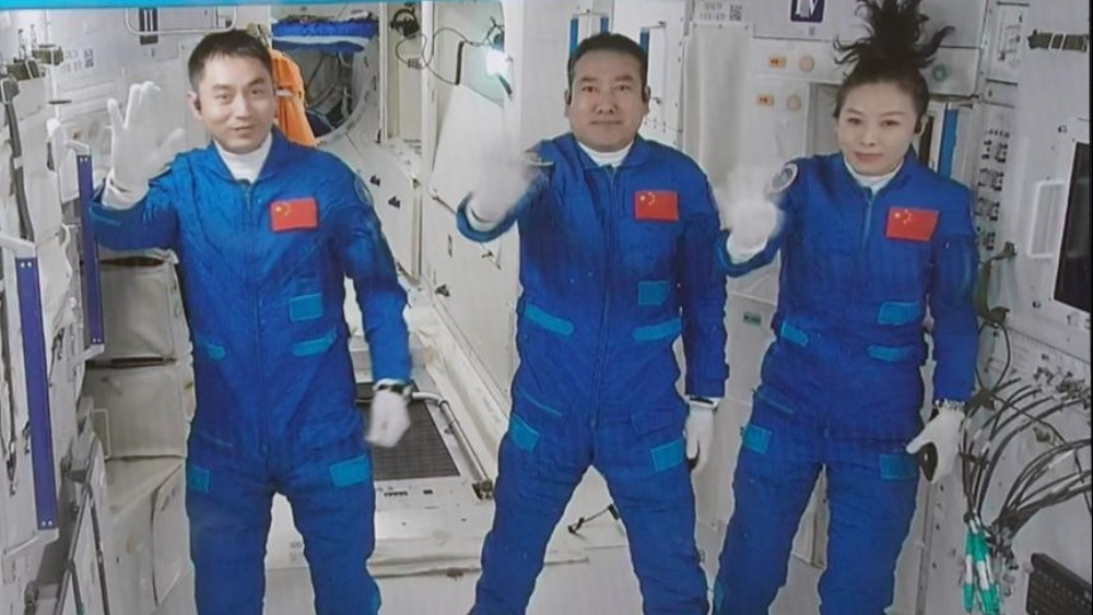 独家视频丨​神舟十三号3名航天员顺利进驻天和核心舱