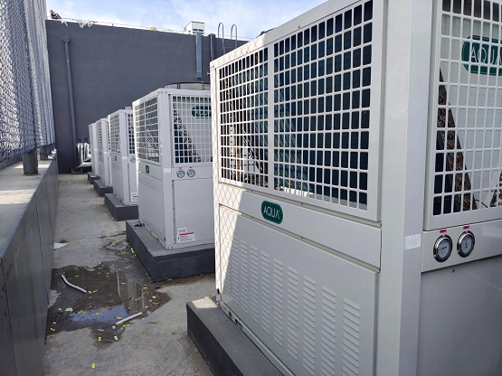 AQUA爱克泳池设备入驻中联运动公园，打造室内恒温泳池