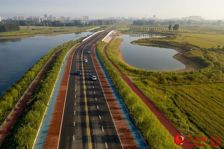 河北灵寿：秋日滹沱河美景如画