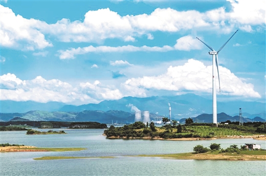 绿色新能源 致富新引擎   ——贺州富川依托丰富的风力和太阳能发展循环经济