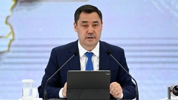 吉尔吉斯斯坦总统：国家经济和社会发展正在恢复