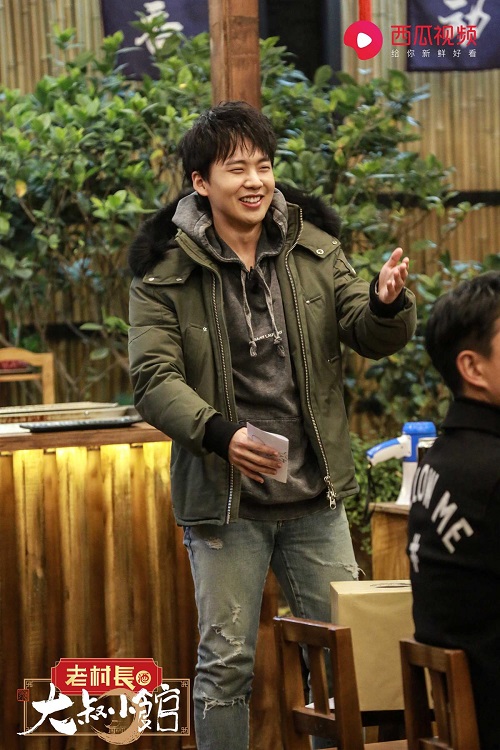 《大叔小馆》郭德纲给郭麒麟定“娃娃亲” 佟大为分享婚姻秘诀 《大叔小馆》郭德纲给郭麒麟定“娃娃亲” 佟大为分享婚姻秘诀