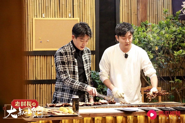 《大叔小馆》郭德纲给郭麒麟定“娃娃亲” 佟大为分享婚姻秘诀 《大叔小馆》郭德纲给郭麒麟定“娃娃亲” 佟大为分享婚姻秘诀