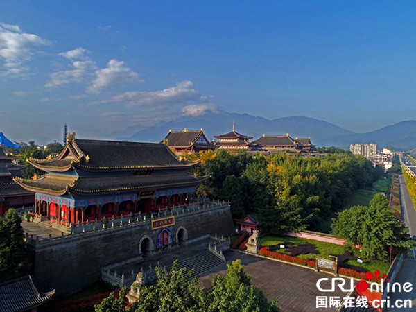 图片默认标题_fororder_庄严肃穆的大佛禅院（峨眉山旅游公司-供图）-(4)