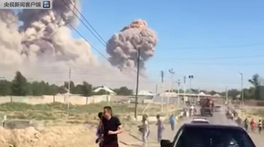 位于哈萨克斯坦南部突厥斯坦州阿雷西市的一个军火库发生了剧烈爆炸