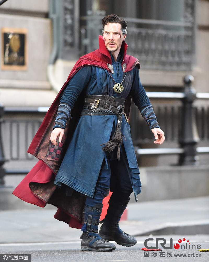 首页 文体 关键词 片场 狂奔 奇异博士 benedictcumberbatch 披风