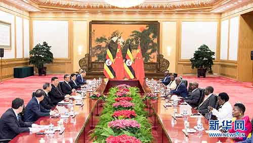 习近平同乌干达总统举行会谈
