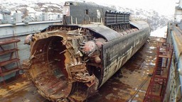 俄北方舰队前司令：“库尔斯克”号核潜艇沉没原因为与北约潜艇相撞