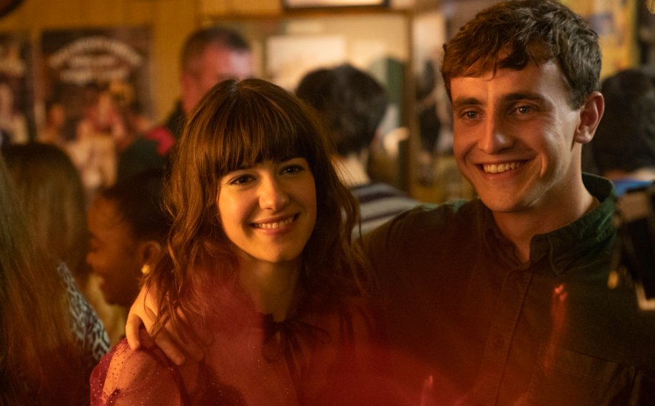 520,看看这部“上头”的BBC新剧,是怎样让人看到爱情最美的样子 520,看看这部“上头”的BBC新剧,是怎样让人看到爱情最美的样子