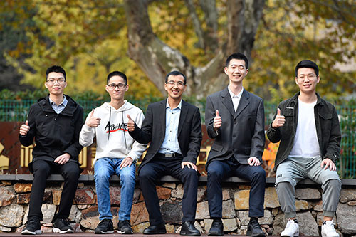 平均年龄仅24岁 华中科大学生拿下EDA国际算法竞赛第一名