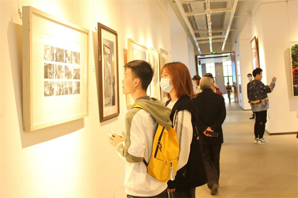 湖北省第五届“学院空间”青年美术作品展成功举办_fororder_图片3
