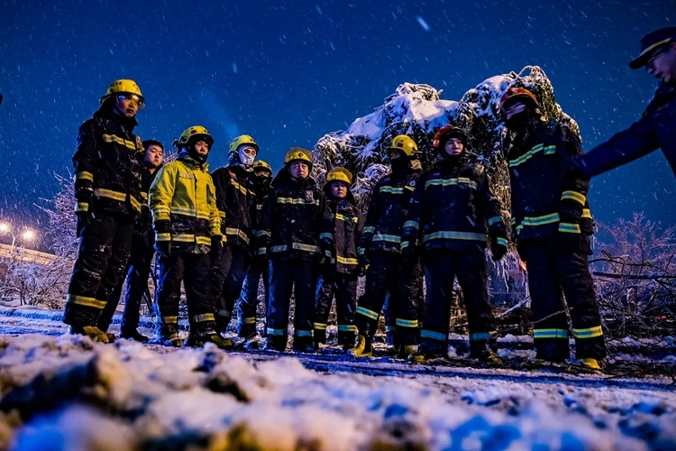 迎战大风雪！黑龙江省消防救援总队以实际行动“奋战”在第三十个消防日_fororder_2.webp