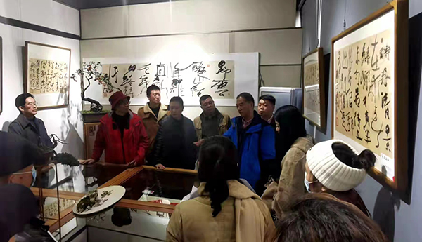 成都新都:张景岳“艺术书法鉴赏汇”隆重开展_fororder_展览现场