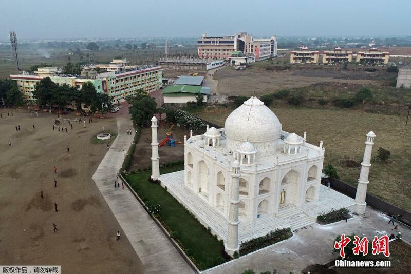 Dan kasar Indiya ya gina fada mai siffar Fadar Taj Mahal don nuna soyayya Dan kasar Indiya ya gina fada mai siffar Fadar Taj Mahal don nuna soyayya_fororder_42ad2c9f94194cc3a17ede22f6919208