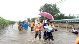 越南遭遇洪水灾害 致18人失踪、死亡