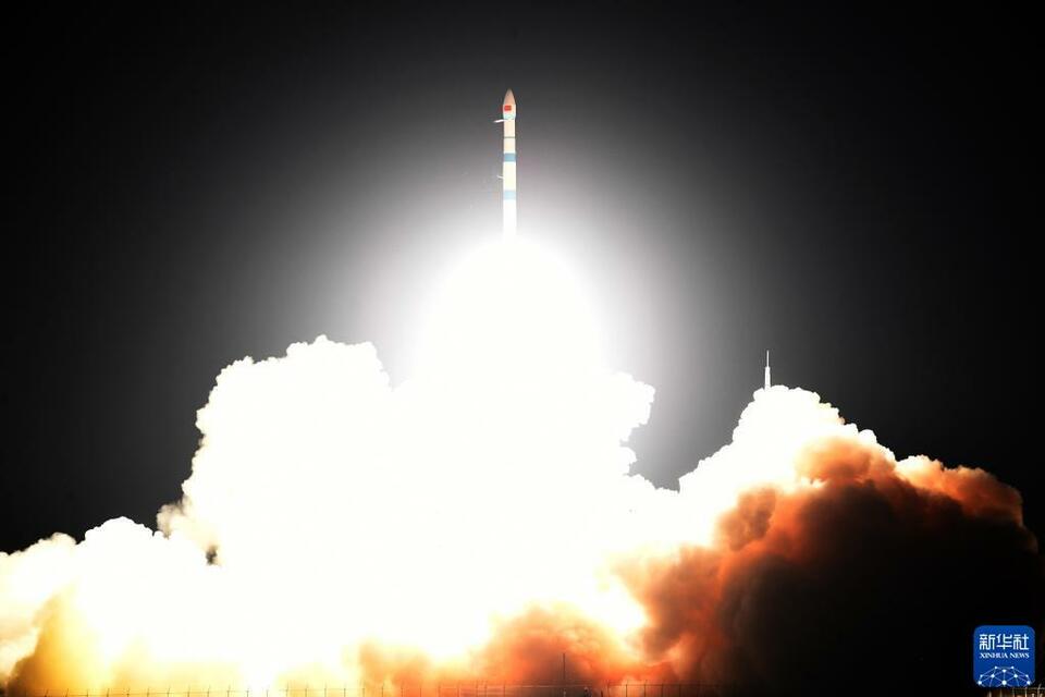 我国成功发射试验十一号卫星