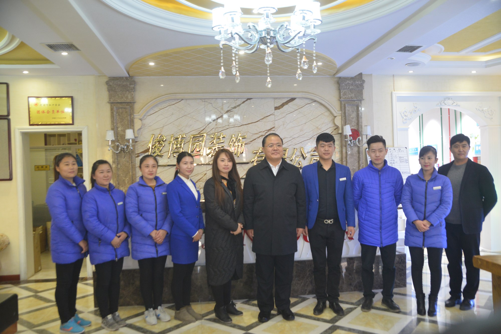 新娘结婚不要彩礼刷屏朋友圈 市委书记知道后亲自来送新婚礼