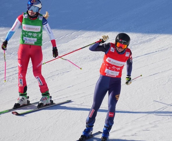 国际雪联自由式滑雪障碍追逐赛女子组：瑞典选手夺冠