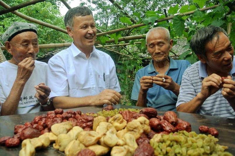 Người phát ngôn Chính quyền Tân Cương: Nếu Mỹ lại chơi ván bài “nhân quyền” thì chắc chắn sẽ là những “quân bài thua”_fororder_1