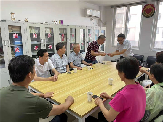 泰州海陵区城东街道:以党建为引领  用“三心”做服务_fororder_图片14