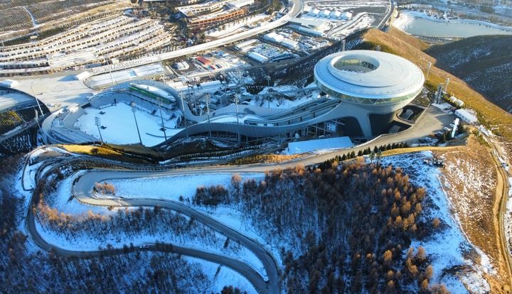 走近冬奥雪如意将用最好状态迎接冬奥访国家跳台滑雪中心主任王波