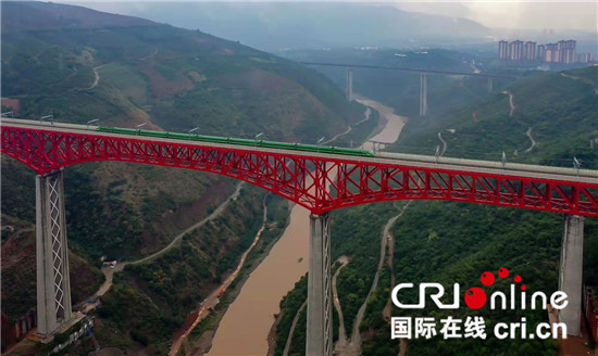 中老铁路将于12月3日全线开通运营_fororder_元江特大桥