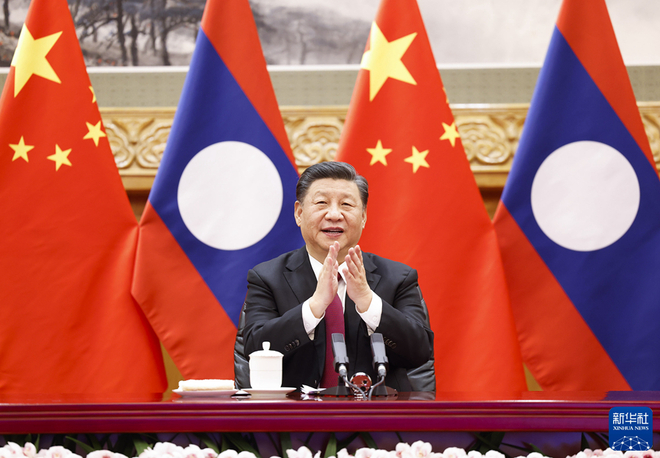 Presiden China dan Laos Saksikan Pengoperasian Landasan Kereta Api China-Laos_fororder_1128129279_16385370073731n