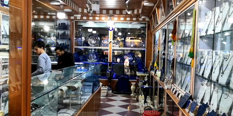 中东那些事儿丨揭秘阿富汗传统手工艺：五彩纷呈的宝石饰品