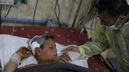 美军在叙利亚发动空袭又击中6名平民！一名10岁男孩头部受重伤