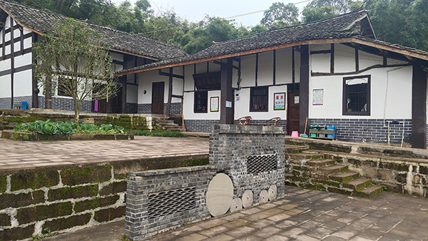 南充西充县跳蹬河村:党建引领壮大村集体经济 助推乡村振兴_fororder_跳蹬河村康养服务站---摄影--张景轩