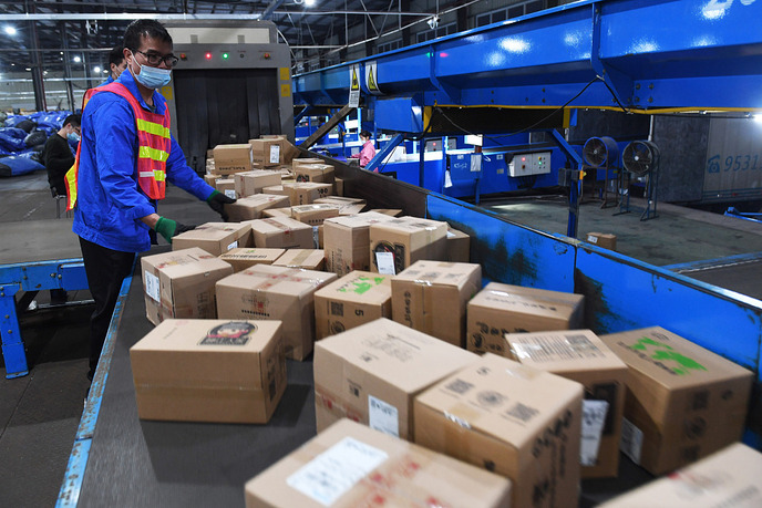 चीन का वार्षिक एक्सप्रेस डिलीवरी व्यवसाय पहली बार 1 खरब पार्सल के पार_fororder_VCG111360835706