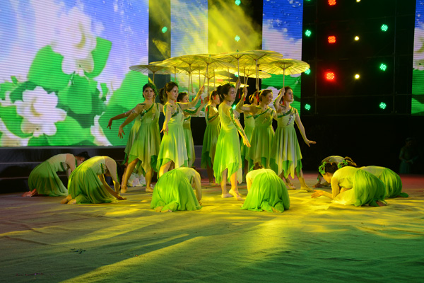 图片默认标题_fororder_舞蹈《茉莉花开》