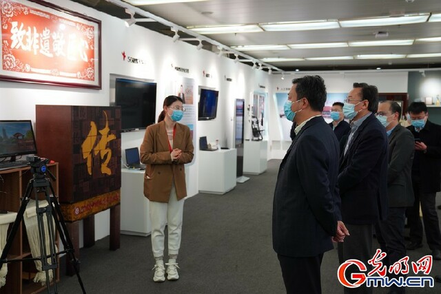 北京电子科技职业学院与光明网举行战略合作签约仪式 北京电子科技职业学院与光明网举行战略合作签约仪式