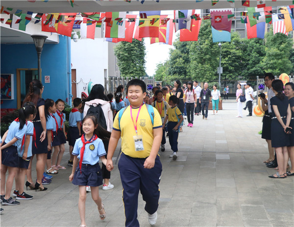 图片默认标题_fororder_香港打鼓岭岭英公立学校代表团到访成都天府新区第四小学-供图-成都天府新区第四小学
